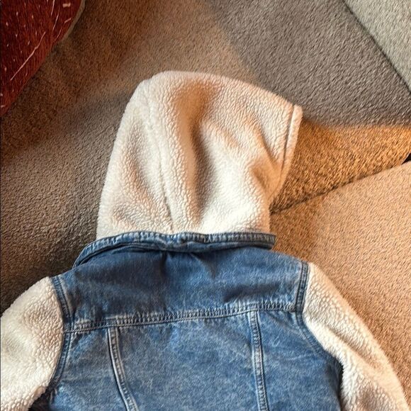 GAP Blue and White Jean Jacket with Cozy Fleece Sleeves - Picture 14 of 16